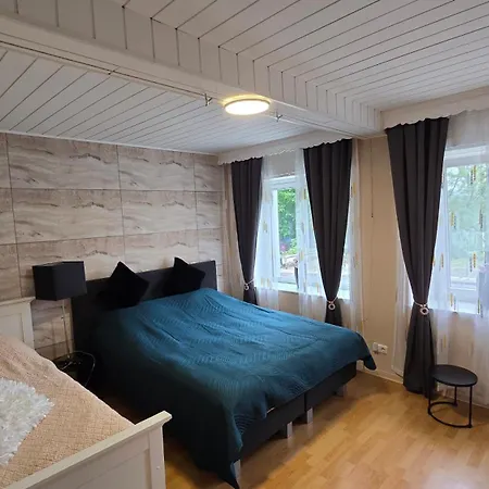 Geluk In 2 Vakantiehuis